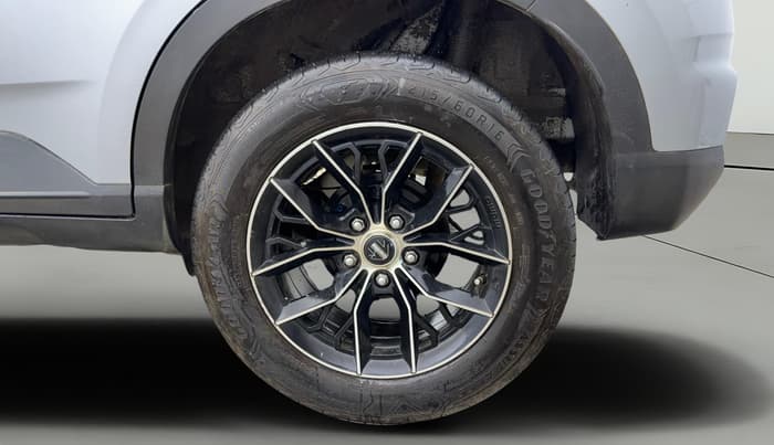 2020 Hyundai VENUE S 1.2, Petrol, Manual, 25,007 km, Left Rear Wheel