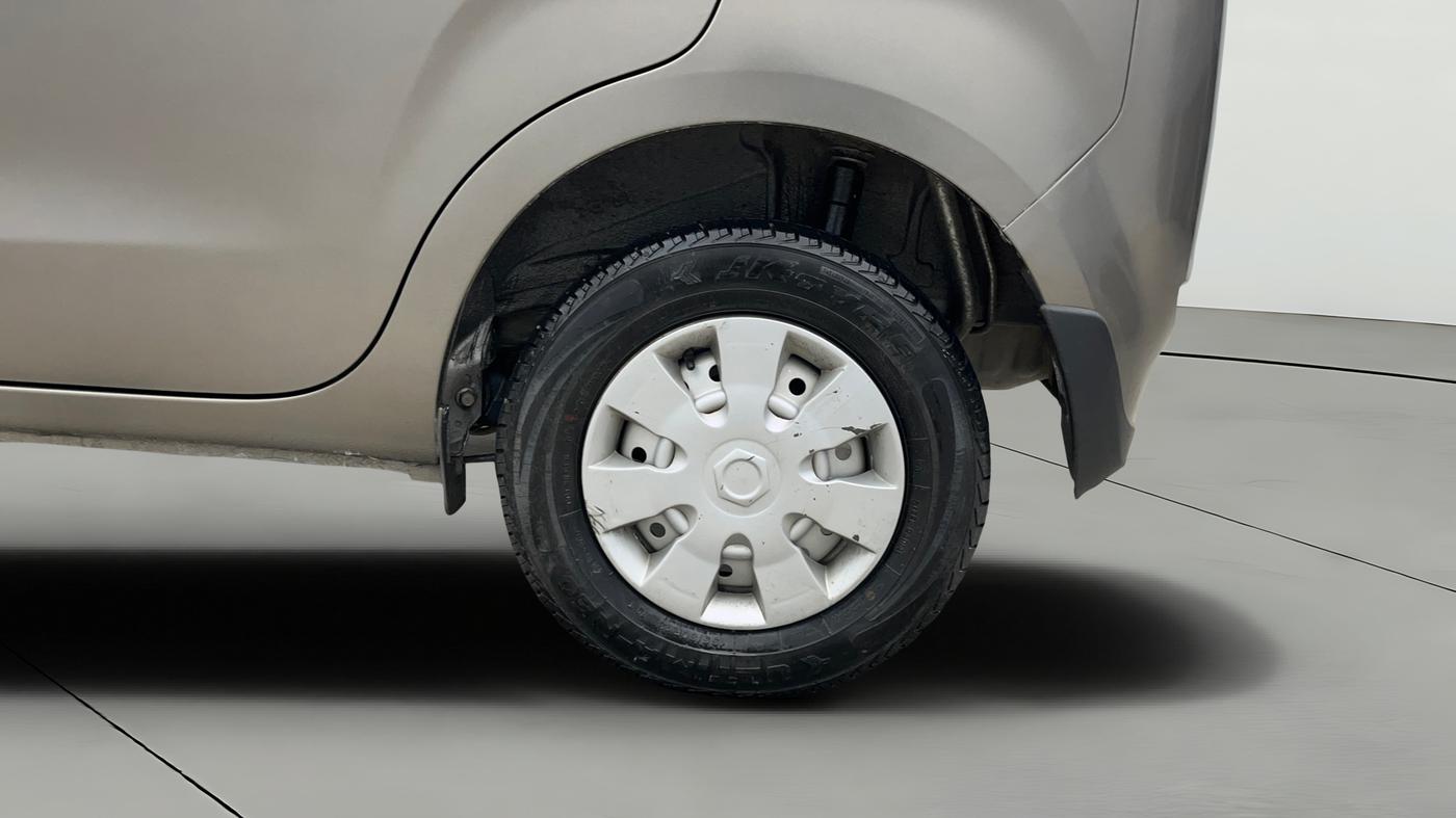 2022 Maruti New Wagon-R LXI 1.0, Petrol, Manual, 7,940 km, Left Rear Wheel