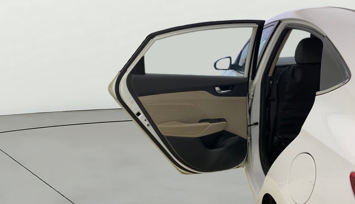 2019 Hyundai Verna 1.6 VTVT SX O, Petrol, Manual, 47,209 km, LHS Rear Door