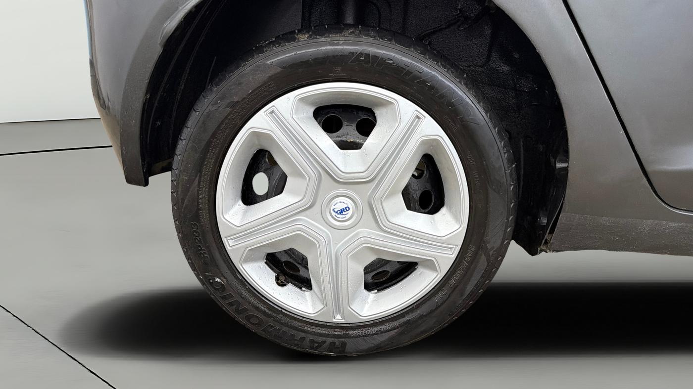 2022 Tata ALTROZ XT PETROL, Petrol, Manual, 53,604 km, Right Rear Wheel