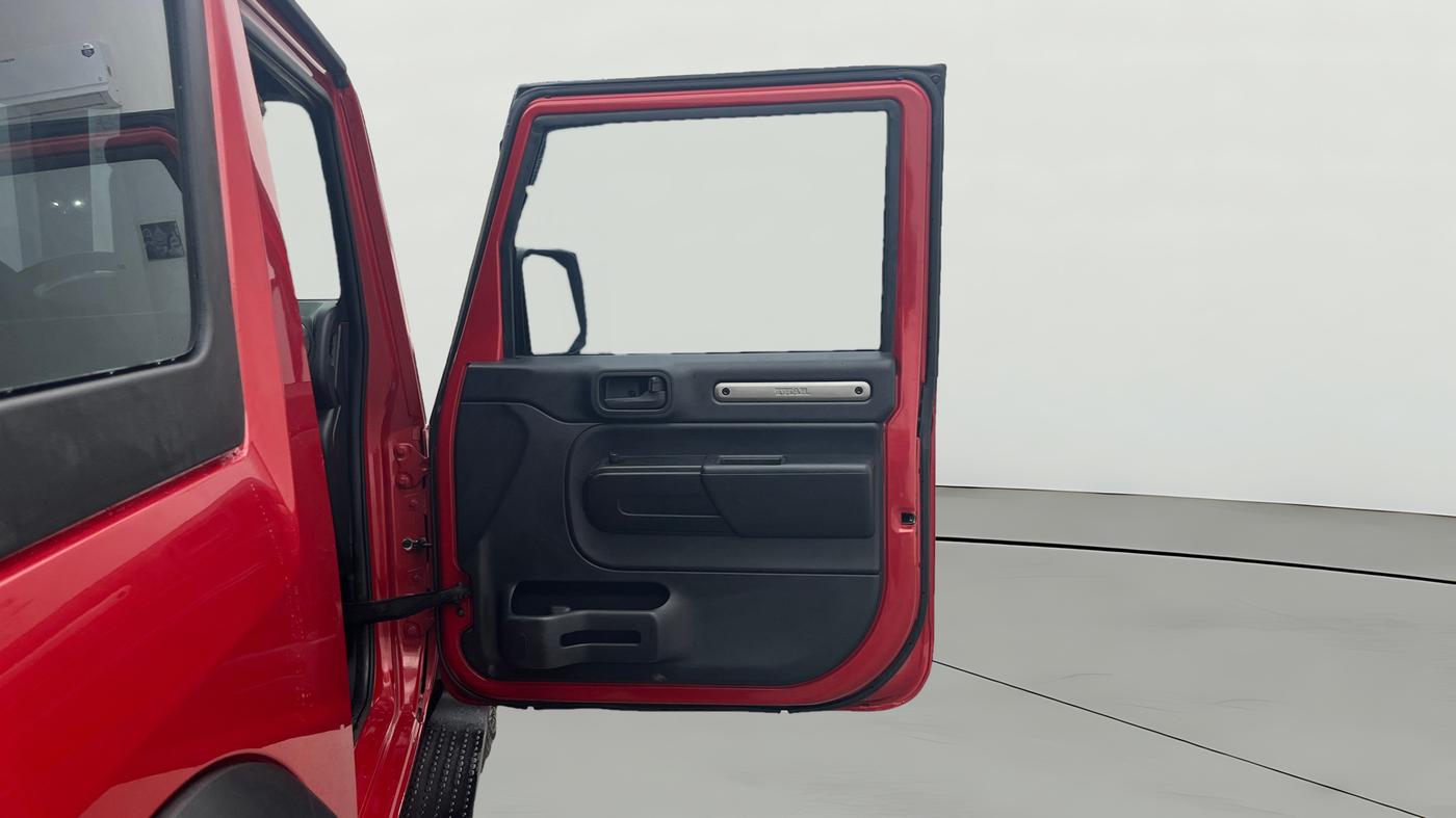 2024 Mahindra Thar LX D AT 4WD HT, Diesel, Automatic, 33,639 km, RHS Front Door