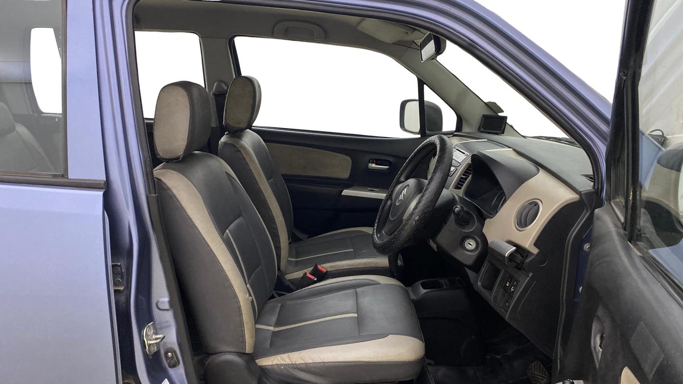 2015 Maruti Wagon R 1.0 VXI AMT, Petrol, Automatic, 24,075 km, Right Side Front Door Cabin