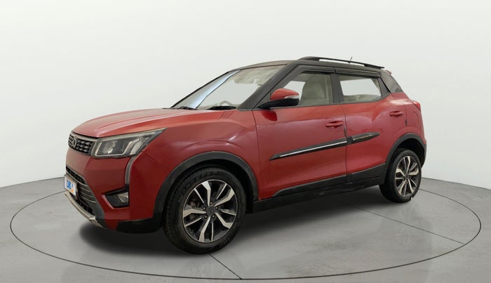 2020 Mahindra XUV300 W8 1.5 DIESEL, Diesel, Manual, 91,617 km, Left Front Diagonal