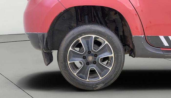 2018 Renault Duster RXS CVT, Petrol, Automatic, 1,43,526 km, Right Rear Wheel