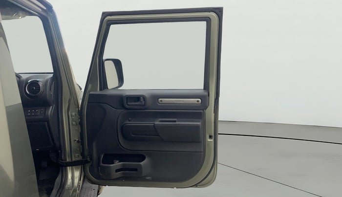 2021 Mahindra Thar LX PETROL HT 4WD AT, Petrol, Automatic, 26,348 km, RHS Front Door