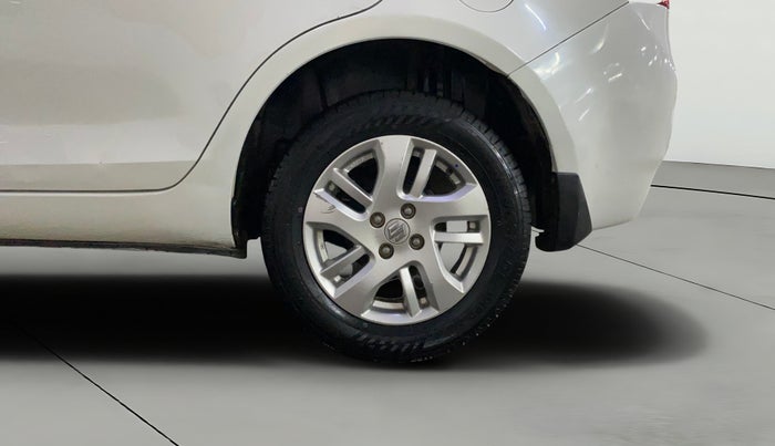 2015 Maruti Swift Dzire ZDI, Diesel, Manual, 88,174 km, Left Rear Wheel