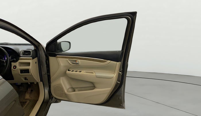 2019 Maruti Ciaz ALPHA 1.5 SHVS PETROL, Petrol, Manual, 56,320 km, RHS Front Door