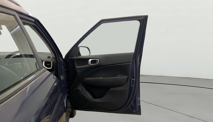 2020 Hyundai VENUE SX PLUS 1.0 TURBO DCT, Petrol, Automatic, 41,415 km, RHS Front Door