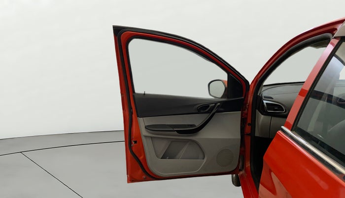 2020 Tata Tiago XT PETROL, Petrol, Manual, 17,393 km, LHS Front Door