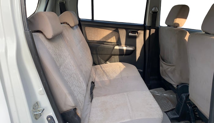 2015 Maruti Wagon R 1.0 VXI, Petrol, Manual, 88,204 km, Right Side Rear Door Cabin
