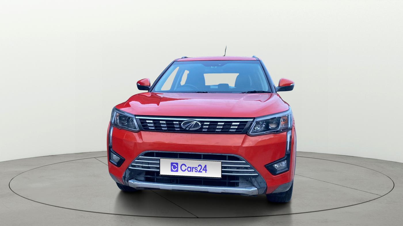 2019 Mahindra XUV300 W8 1.2 PETROL, Petrol, Manual, 80,467 km, Front