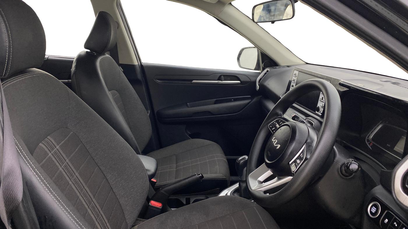 2024 KIA SONET HTK PLUS 1.0 TURBO PETROL IMT, Petrol, Manual, 44,026 km, Right Side Front Door Cabin
