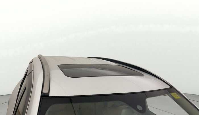 2018 Mahindra XUV500 W9, Diesel, Manual, 95,179 km, Roof