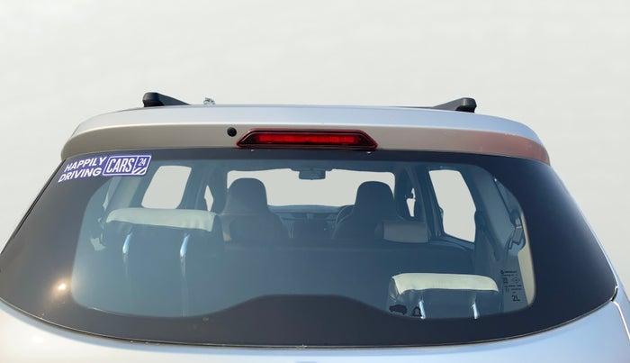 2023 Renault TRIBER RXT AMT, Petrol, Automatic, 23,337 km, Rear Windshield