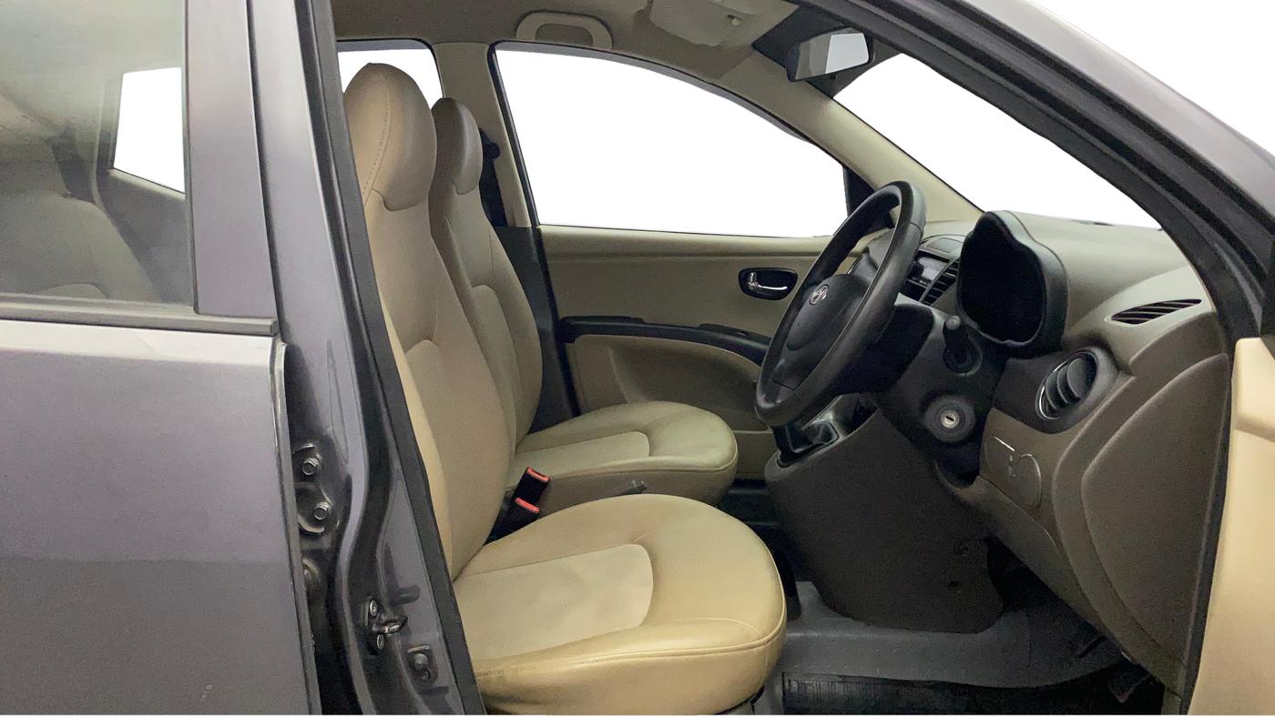 2013 Hyundai i10 MAGNA 1.2, Petrol, Manual, 1,04,687 km, Right Side Front Door Cabin