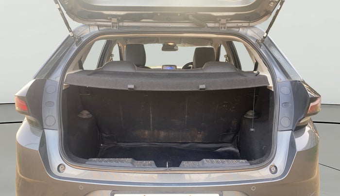 2022 Tata ALTROZ XT DIESEL, Diesel, Manual, 32,769 km, Boot Open Zoomed View