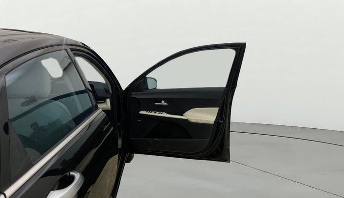 2025 Hyundai Verna SX(O) 1.5 MPI IVT , Petrol, Automatic, 5,455 km, RHS Front Door