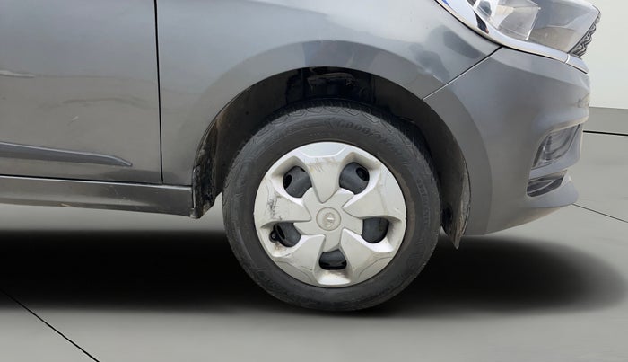 2022 Tata Tiago XT CNG, CNG, Manual, 67,292 km, Right Front Wheel