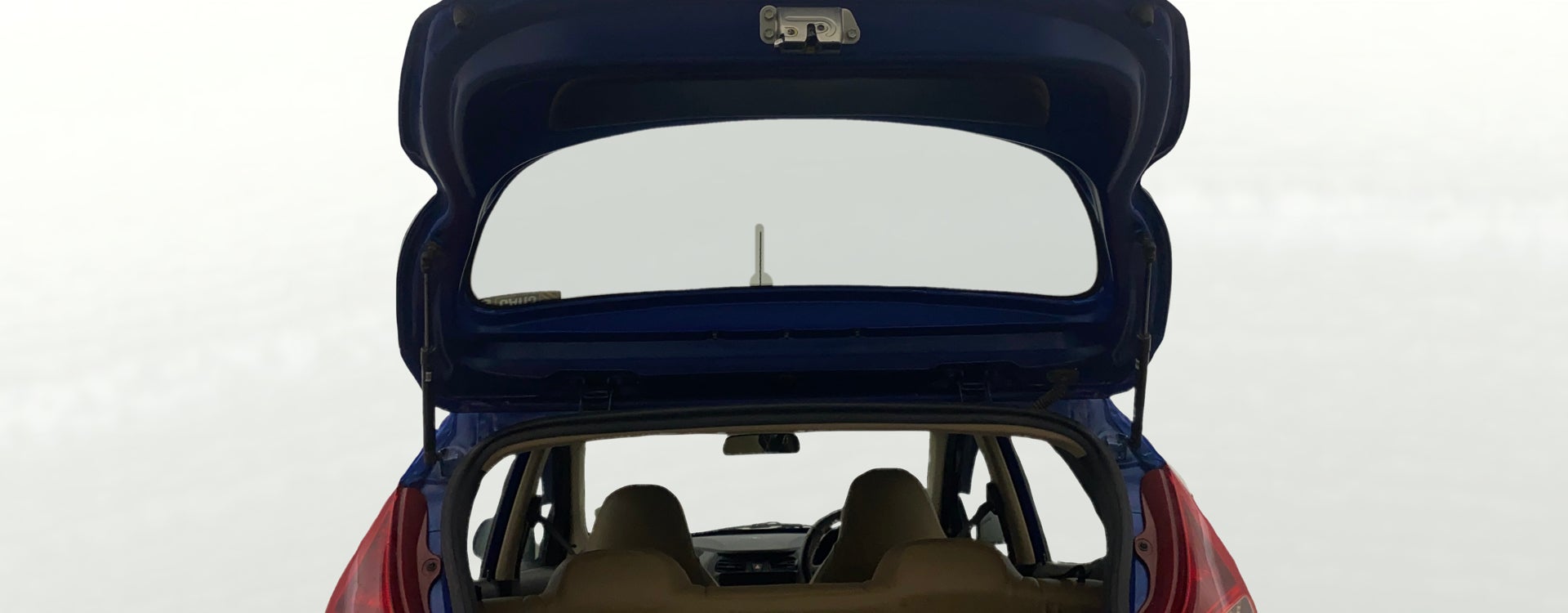 camera-Boot-Door-Open