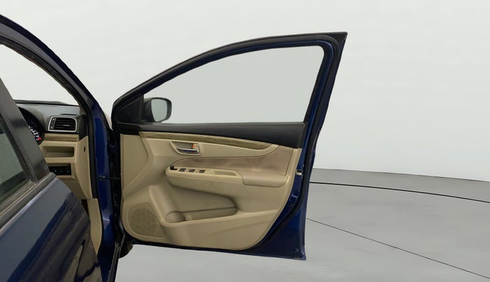 2020 Maruti Ciaz DELTA 1.5 SHVS MT PETROL, Petrol, Manual, 93,832 km, RHS Front Door