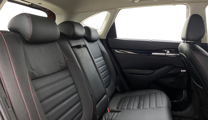 2021 KIA SELTOS GTX PLUS AT 1.5 DIESEL, Diesel, Automatic, 1,18,050 km, Right Side Rear Door Cabin