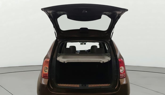 2013 Renault Duster 85 PS RXL DIESEL, Diesel, Manual, 1,07,600 km, Boot Door Open