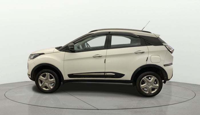 2023 Tata NEXON XM PETROL, Petrol, Manual, 39,309 km, Left Side