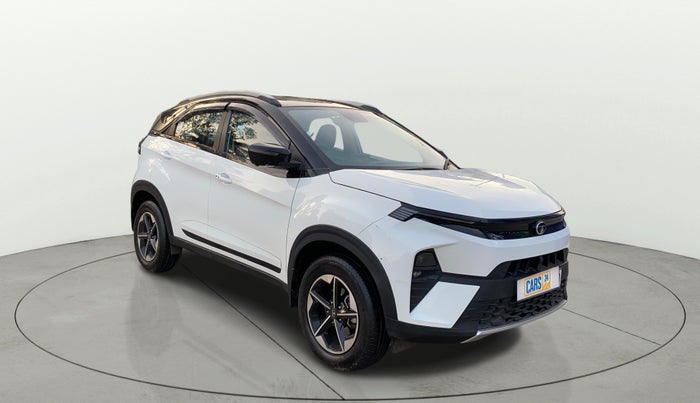 2025 Tata NEXON Fearless Plus (PS) 1.2 iCNG 6MT Dual Tone, CNG, Manual, 8,858 km, Right Front Diagonal