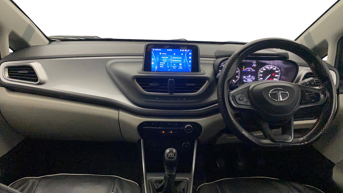 2022 Tata ALTROZ XZ DIESEL, Diesel, Manual, 72,495 km, Dashboard