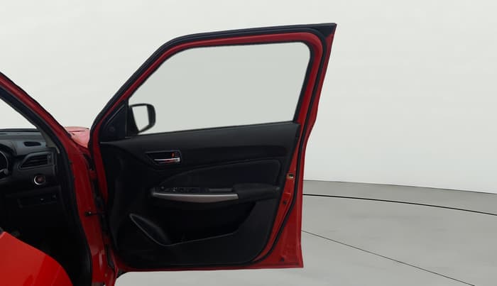 2018 Maruti Swift ZXI, Petrol, Manual, 62,641 km, RHS Front Door