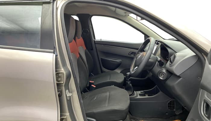 2016 Renault Kwid RXT 1.0, Petrol, Manual, 61,837 km, Right Side Front Door Cabin