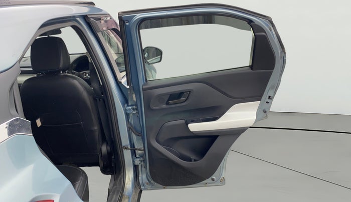 2022 Tata PUNCH ACCOMPLISHED MT, Petrol, Manual, 32,572 km, RHS Rear Door