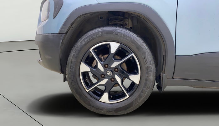 2023 Tata PUNCH ACCOMPLISHED DAZZLE SUNROOF CNG MT, CNG, Manual, 90,529 km, Left Front Wheel