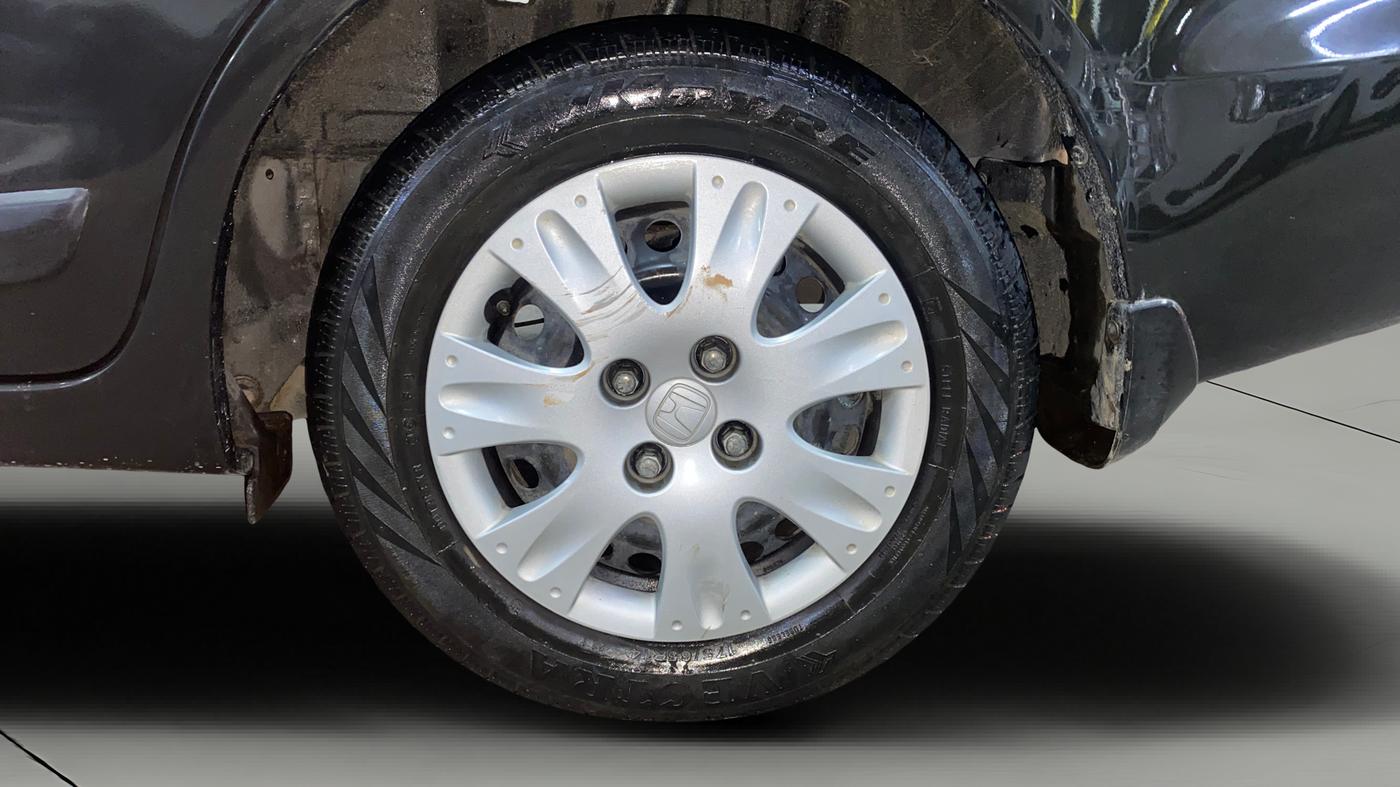 2015 Honda Amaze 1.2L I-VTEC S, Petrol, Manual, 6,293 km, Left Rear Wheel