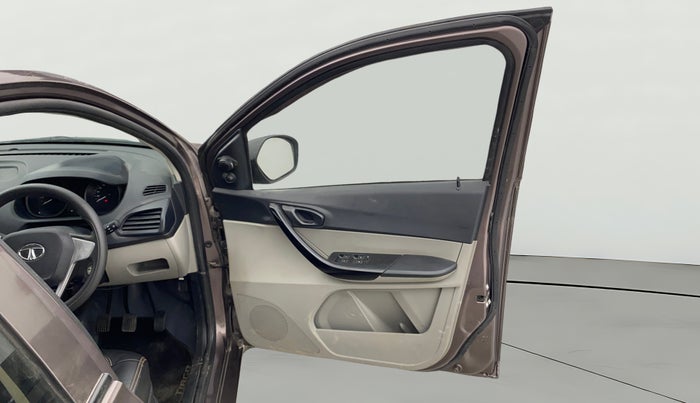 2017 Tata Tiago XM PETROL, Petrol, Manual, 54,305 km, RHS Front Door