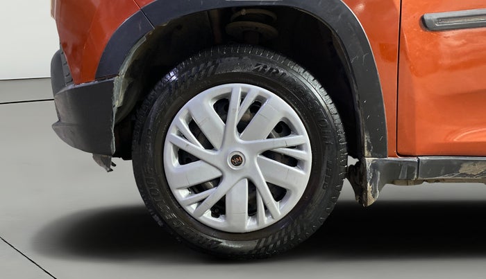 2016 Mahindra Kuv100 K4 D 6 STR, Diesel, Manual, 75,265 km, Left Front Wheel