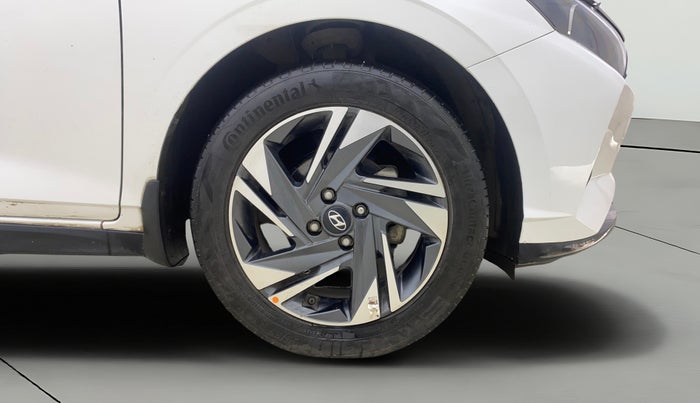 2021 Hyundai NEW I20 ASTA (O) 1.0 TURBO GDI DCT, Petrol, Automatic, 31,681 km, Right Front Wheel