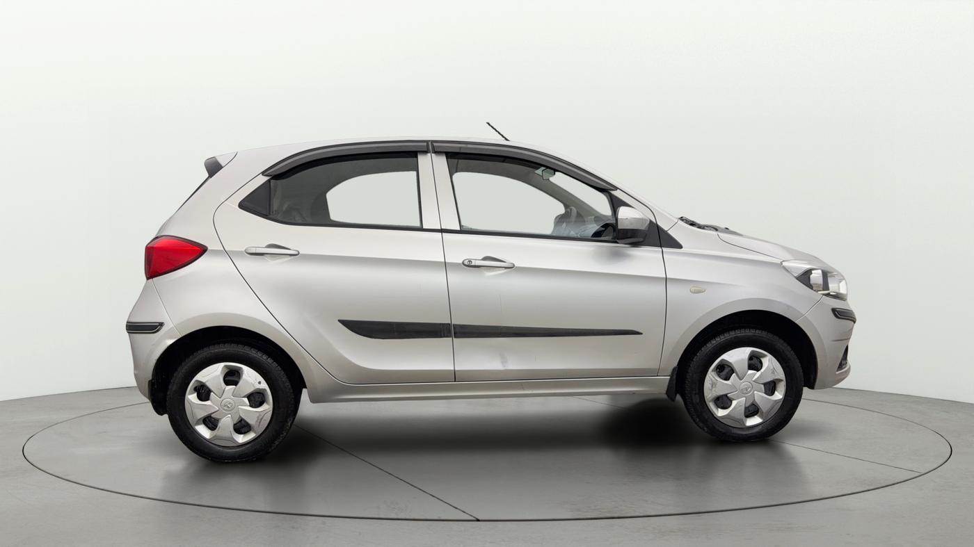 2018 Tata Tiago XTA PETROL, Petrol, Automatic, 58,257 km, Right Side View