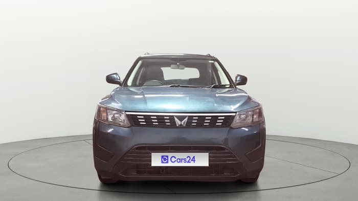 2023 Mahindra XUV300 W6 1.2 PETROL, Petrol, Manual, 36,754 km, Front