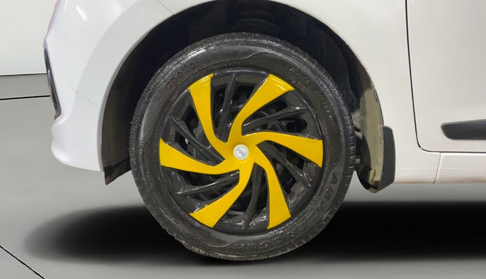 2016 Hyundai Grand i10 SPORTZ 1.2 KAPPA VTVT, Petrol, Manual, 94,743 km, Left Front Wheel