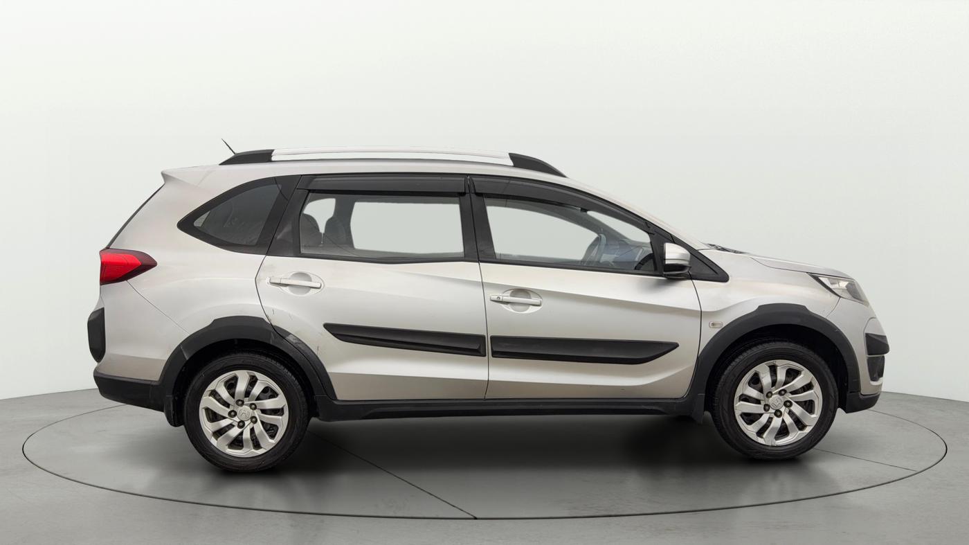 2016 Honda BR-V 1.5L I-VTEC S, Petrol, Manual, 57,378 km, Right Side View