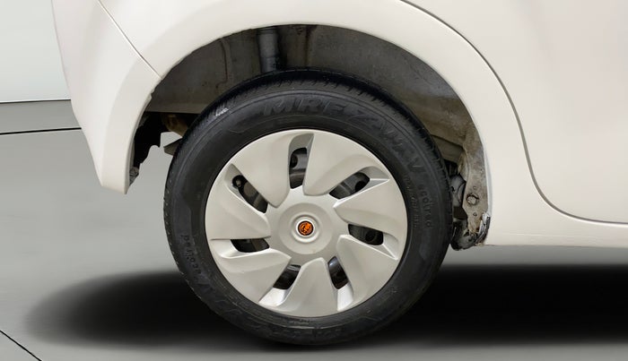 2022 Maruti New Wagon-R VXI CNG 1.0, CNG, Manual, 28,105 km, Right Rear Wheel