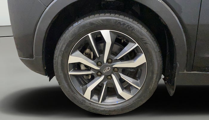 2020 Mahindra XUV300 W8 (O) 1.2 PETROL, Petrol, Manual, 44,951 km, Left Front Wheel