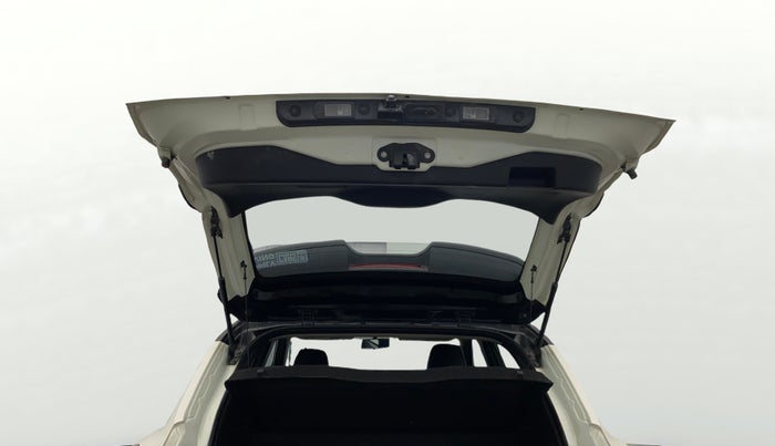 2022 Nissan MAGNITE XV PREMIUM DUAL TONE, Petrol, Manual, 59,286 km, Boot Door Open