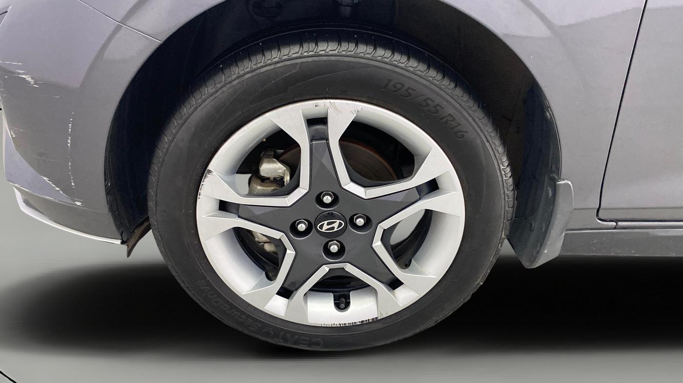 2024 Hyundai NEW I20 SPORTZ 1.2 IVT, Petrol, Automatic, 12,985 km, Left Front Wheel