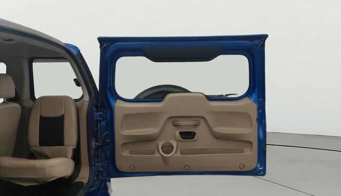 2016 Mahindra TUV300 T8, Diesel, Manual, 66,861 km, Boot Door Open