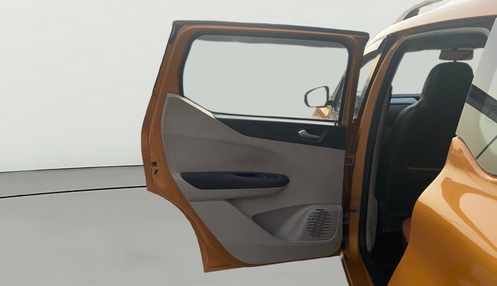 2022 Renault TRIBER RXZ, Petrol, Manual, 72,311 km, LHS Rear Door