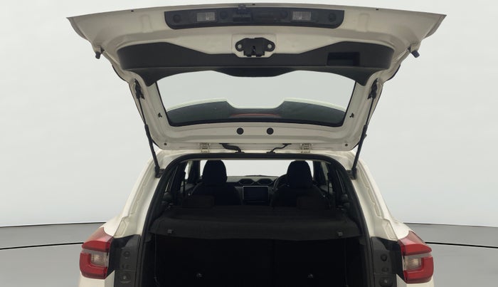 2024 Nissan MAGNITE XV Premium AMT, Petrol, Automatic, 16,068 km, Boot Door Open