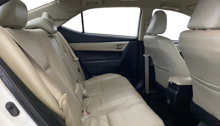 2014 Toyota Corolla Altis VL CVT PETROL, Petrol, Automatic, 94,455 km, Right Side Rear Door Cabin