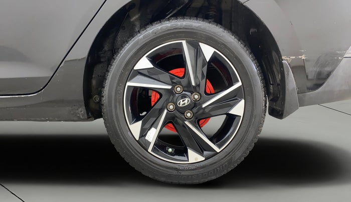 2022 Hyundai Verna SX (O)1.5 VTVT, Petrol, Manual, 36,787 km, Left Rear Wheel